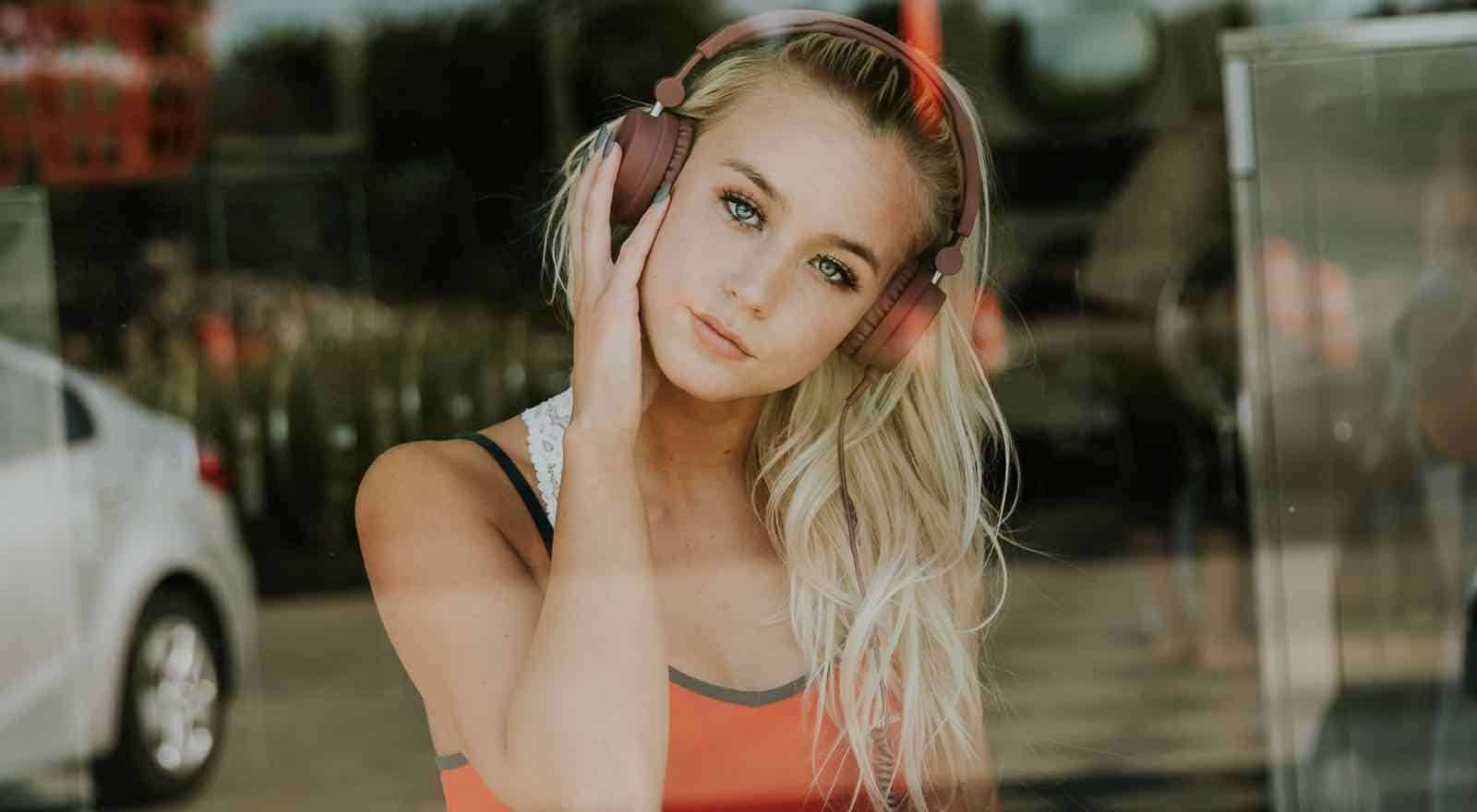 clairaudient girl listening to music