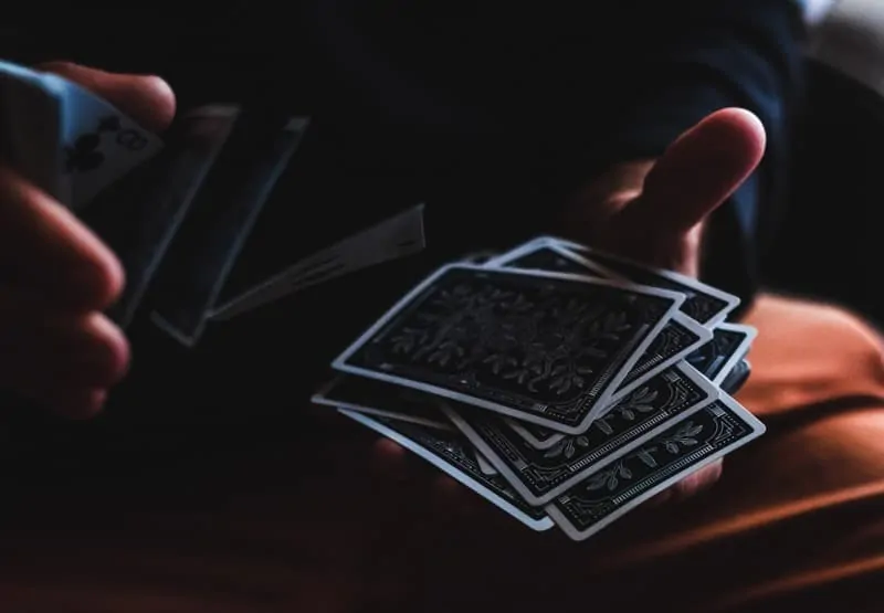 shuffle tarot cards