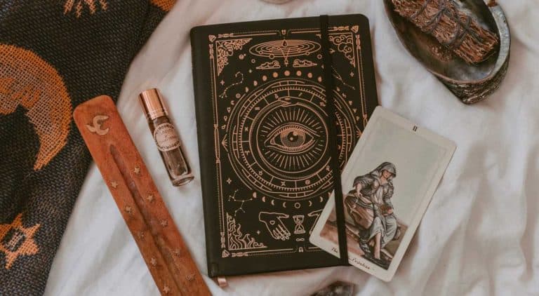 tarot journal tips